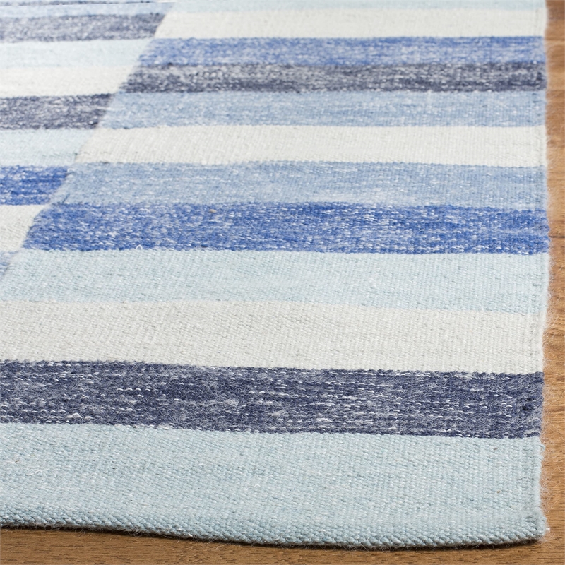 Safavieh Striped Kilim Blue Contemporary Rug - 5' x 8'