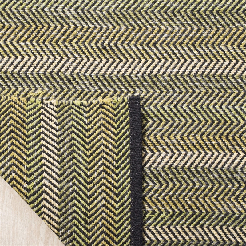 Safavieh Striped Kilim Green Contemporary Rug - 4' x 6'