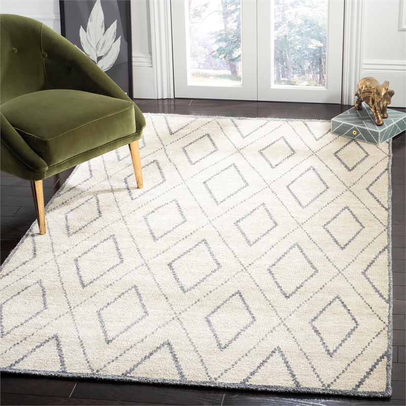 Safavieh Stonewashed Beige Contemporary Rug - 5' x 8'