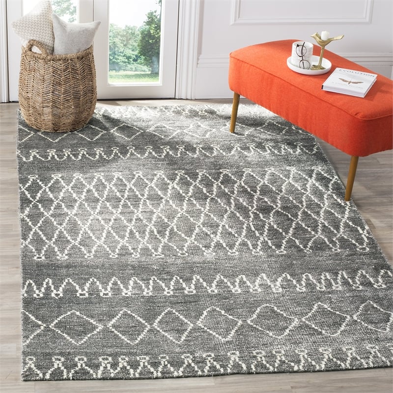 Safavieh Stonewashed Grey Contemporary Rug - 4' x 6'