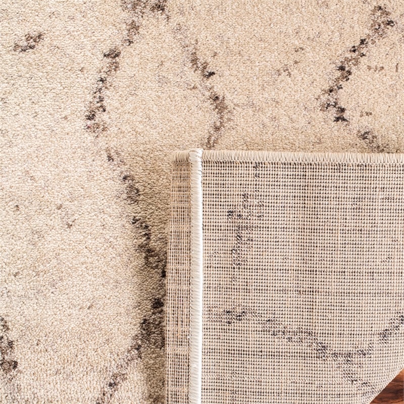 Safavieh Tunisia 4' X 6' Power Loomed Rug in Ivory/Brown