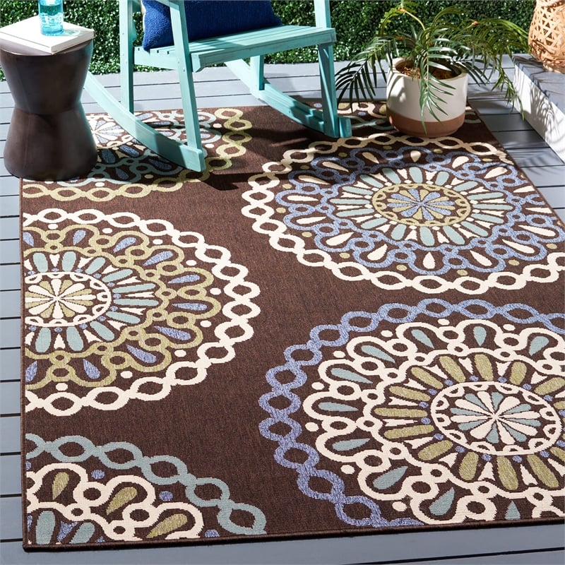 Safavieh Veranda Creme Indoor Outdoor Rug - 8' x 11'2