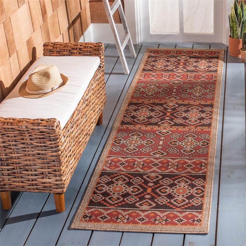 Safavieh Veranda Green Indoor Outdoor Rug - Runner 2'3