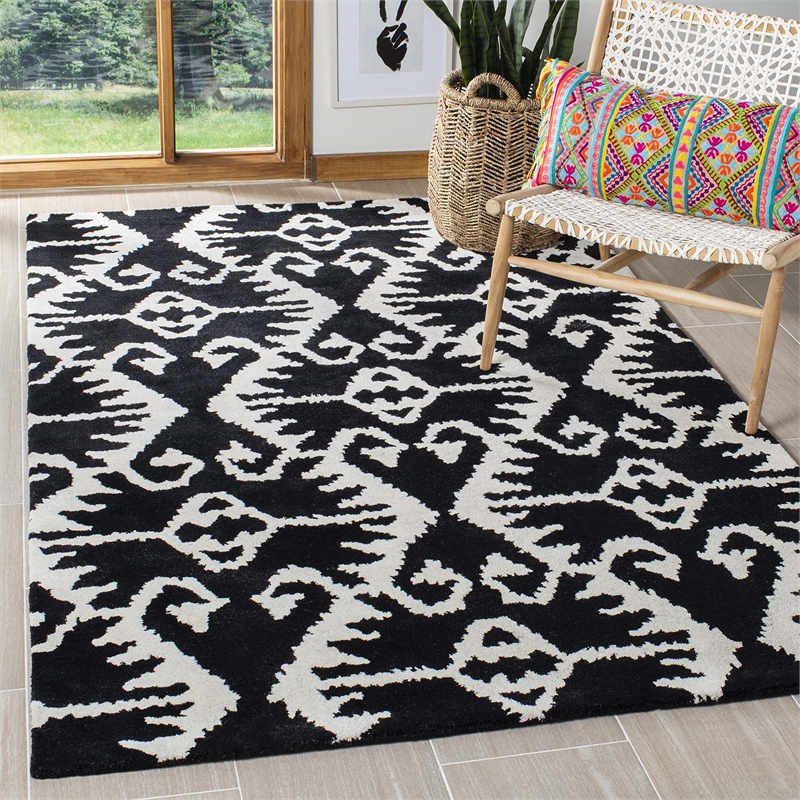 Safavieh Wyndham Black Contemporary Rug - 4' x 6'