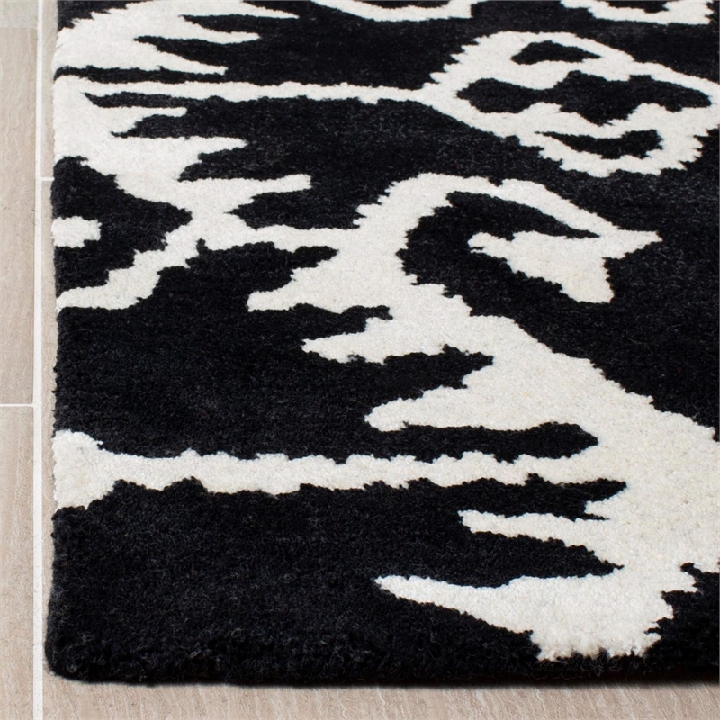 Safavieh Wyndham Black Contemporary Rug - 4' x 6'