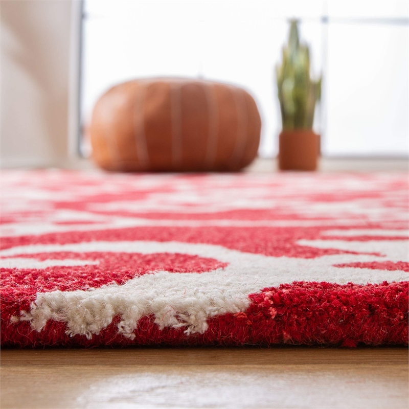 Safavieh Wyndham Red Contemporary Rug - 6' x 9'