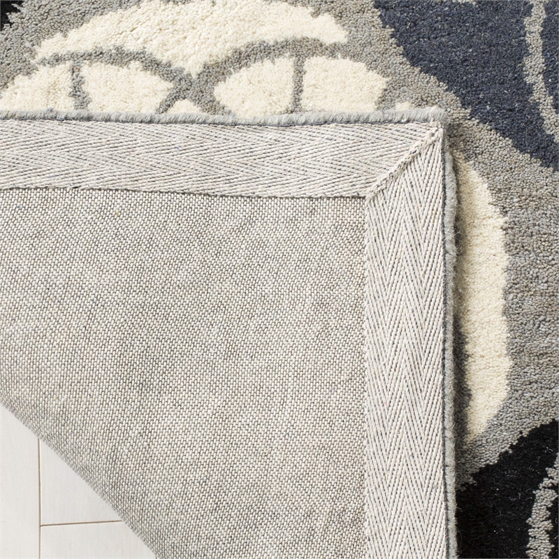 Safavieh Wyndham Grey Contemporary Rug - Square 5'
