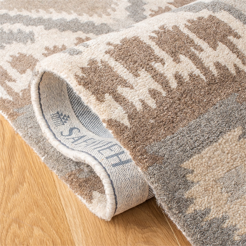 Safavieh Wyndham Natural Contemporary Rug - 2' x 3'
