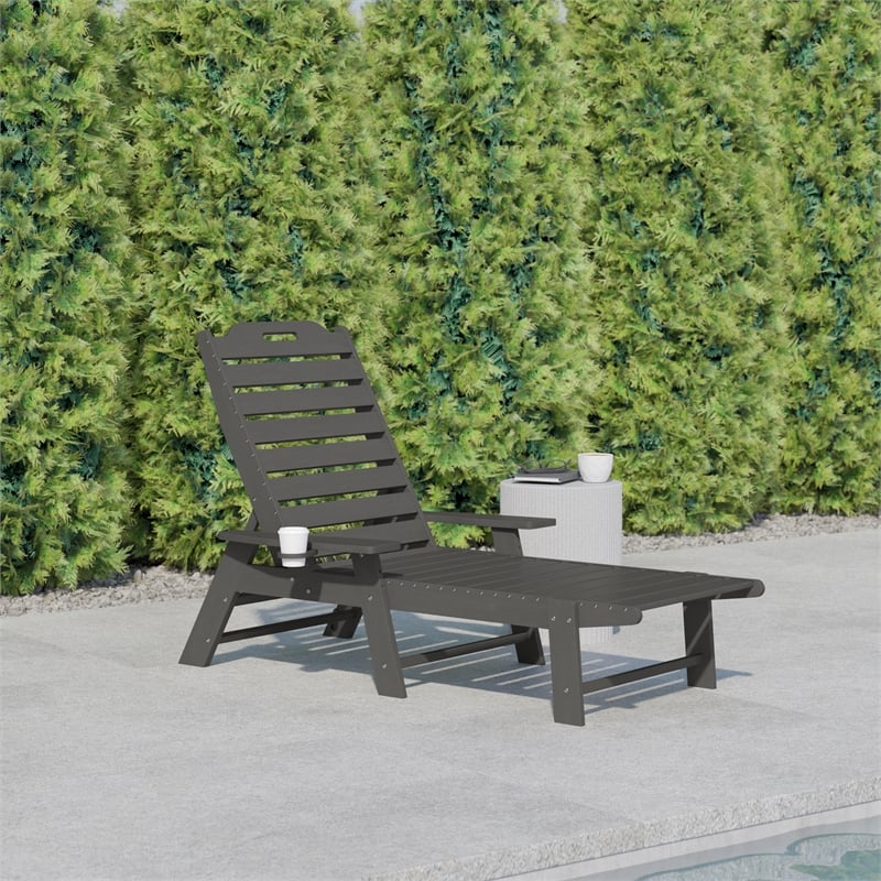 Flash Furniture Newport Plastic Outdoor Lounge Chair with Cup Holder in Gray