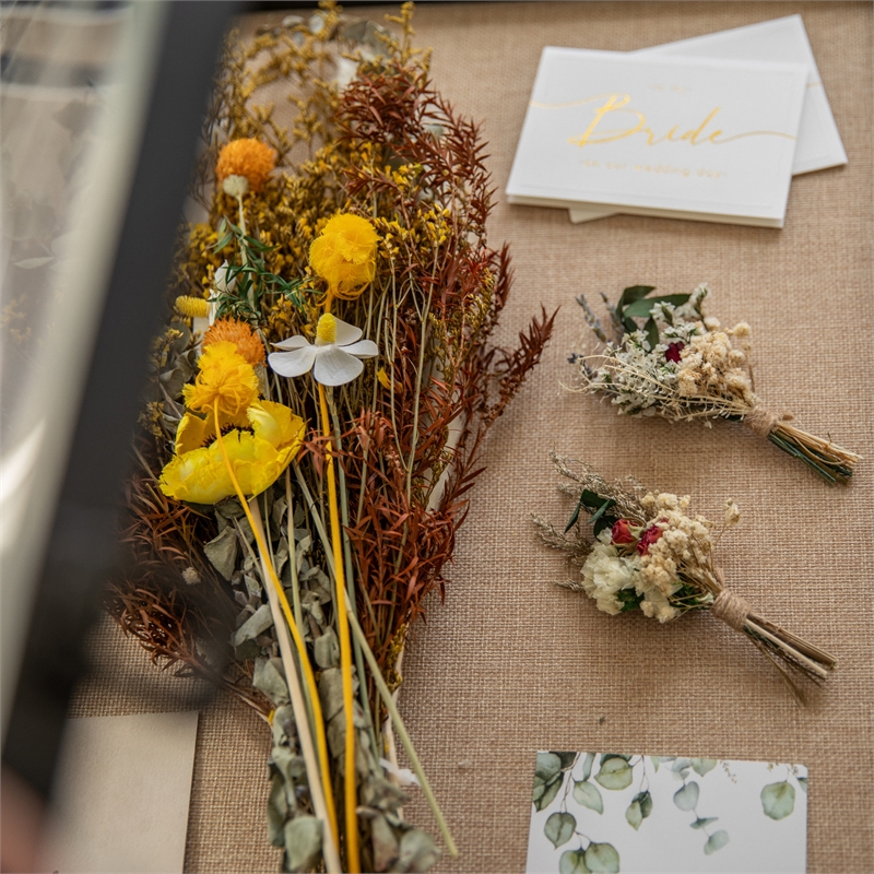 Solid Pine Black Shadow Display Case with Linen Liner - 18 x 24