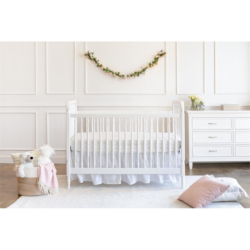 Million Dollar Baby Classic Liberty 3 in 1 Convertible Spindle Crib