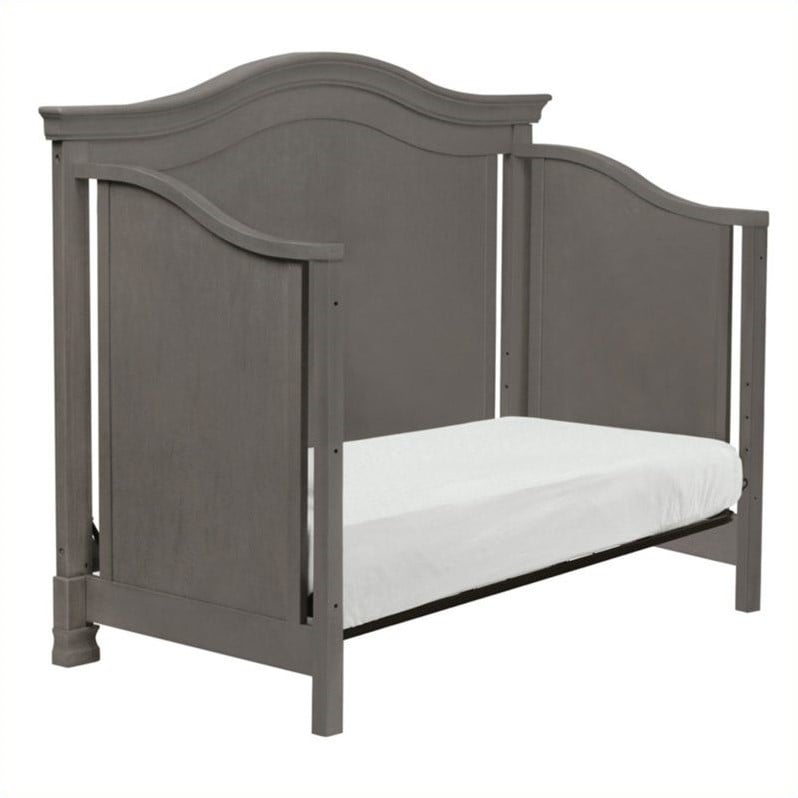 Million Dollar Baby Classic Louis 4in1 Convertible Crib with Toddler