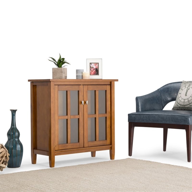 Simpli Home Warm Shaker Wood 32