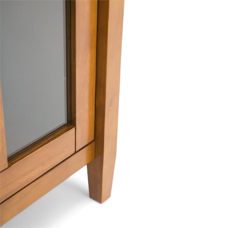 Simpli Home Warm Shaker Wood 32