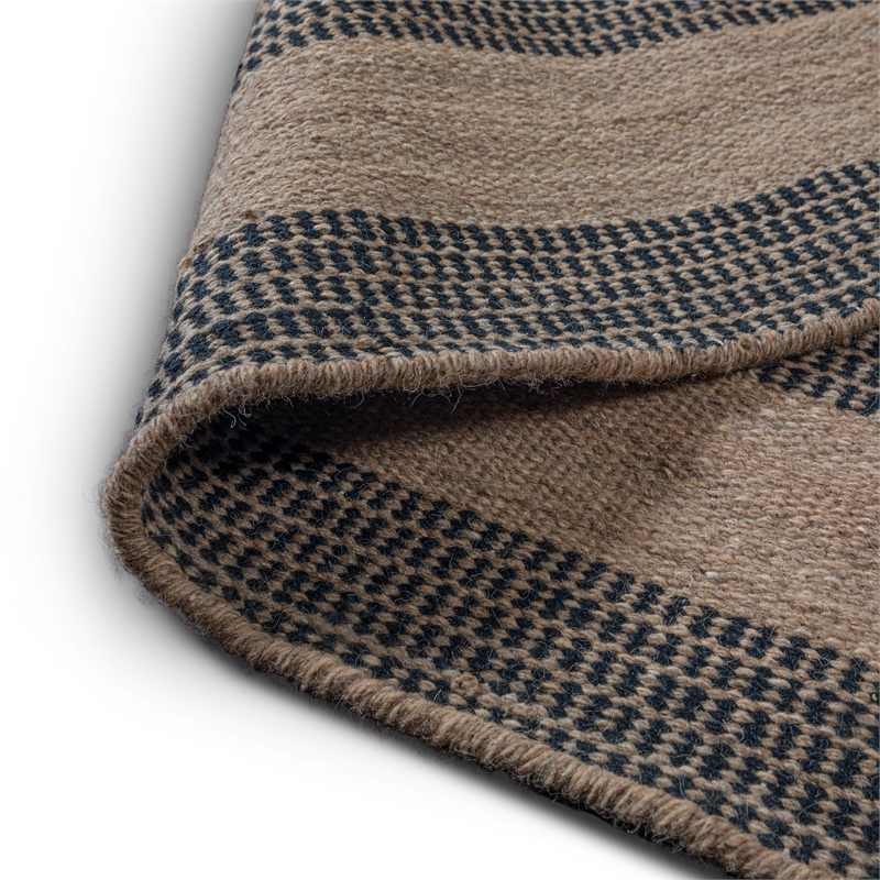 Hart 6 x 9 Area Rug Contemporary in Taupe and Black