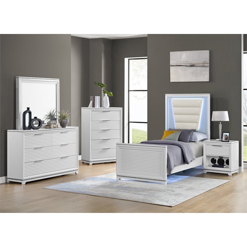 Picket House Furnishings Xena Dresser and Mirror Set in White