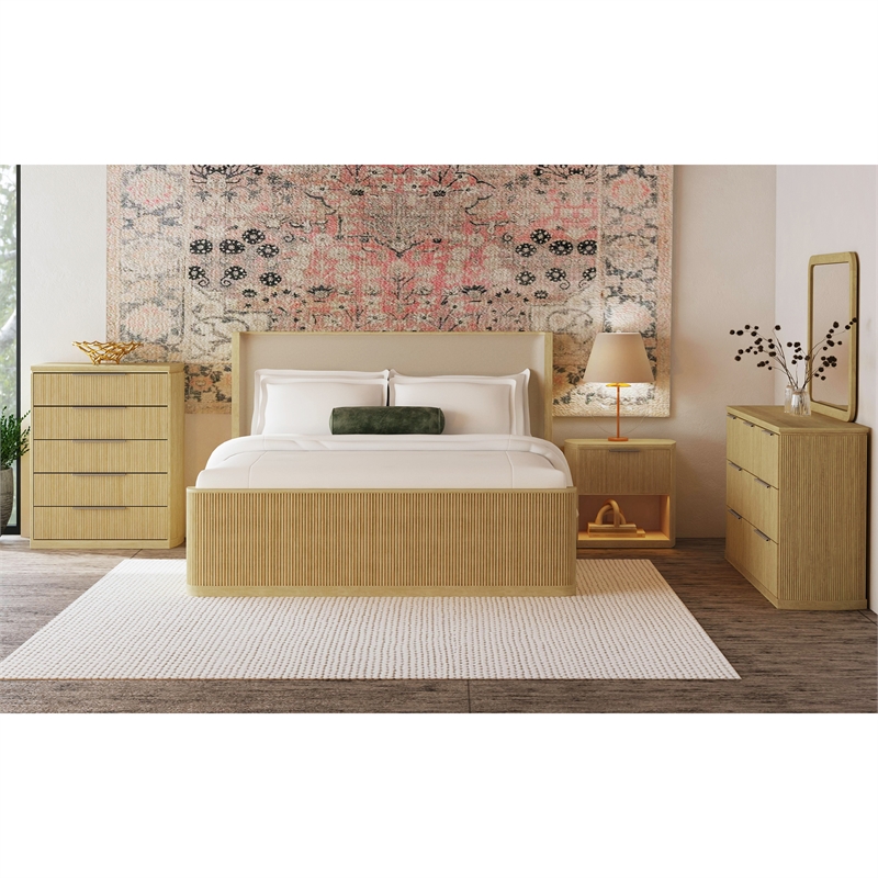 Picket House Furnishings Sutton Queen UPH Bed with White Fabric in Natural