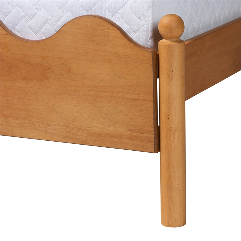 Baxton Studio Malaya Oak Brown Wood Queen Platform Bed with Scalloped Edges