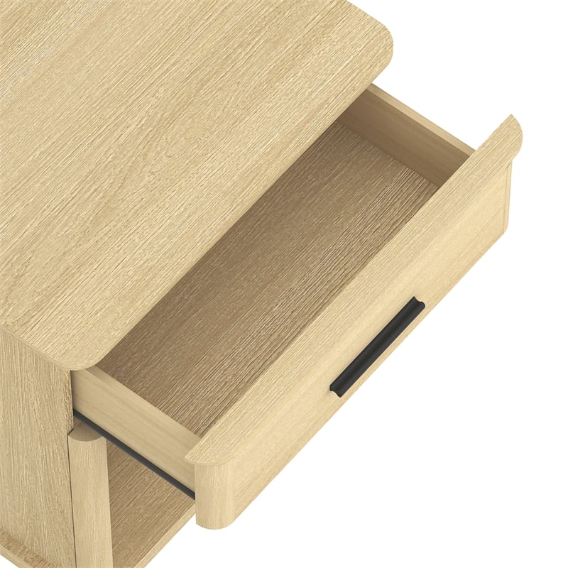 Clifford Traditional 3-Piece Dresser and Nightstand in Natural Oak