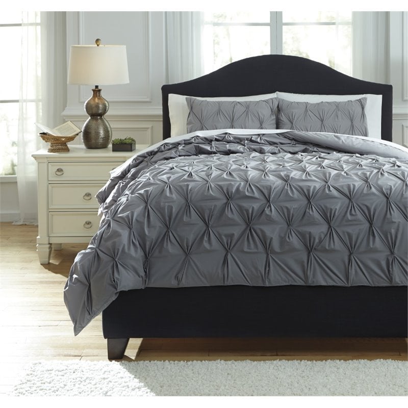 Ashley Furniture Rimy Queen Comforter Set in Gray
