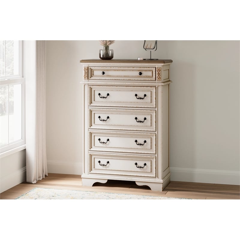 Signature Design by Ashley Realyn 5 Drawer 40