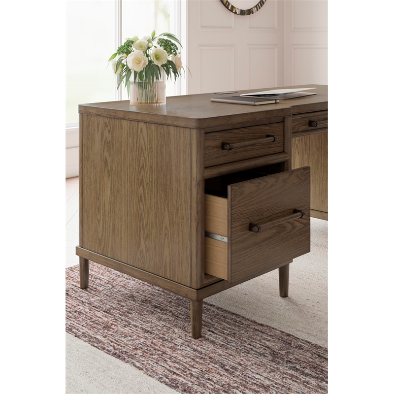 Signature Design by Ashley Roanhowe Brown 68