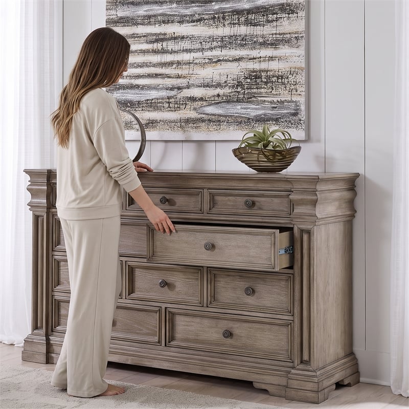 Ashley Furniture Blairhurst Light Grayish Brown Dresser