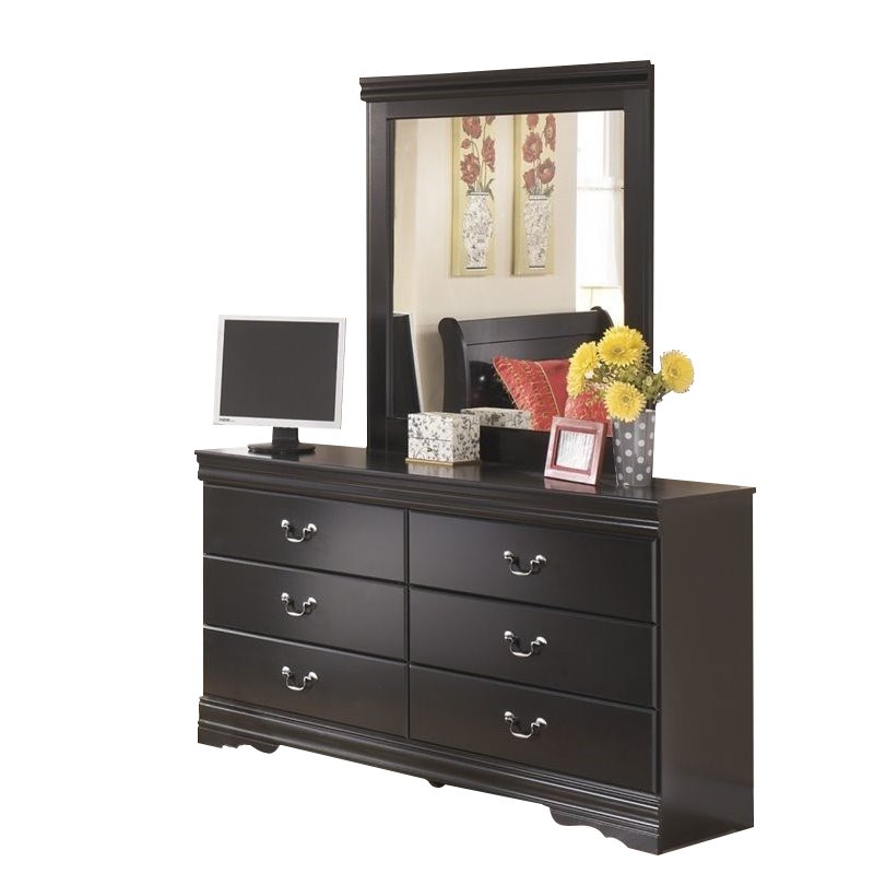 Ashley Furniture Huey Vineyards 2 Piece Wood Dresser Set In Brown B128 31 36 Pkg