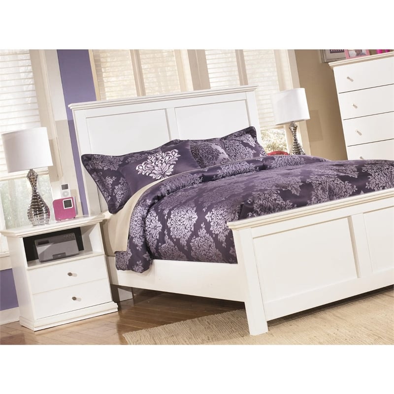 Signature Design by Ashley Bostwick Shoals 1 Drawer Wood Nightstand in White
