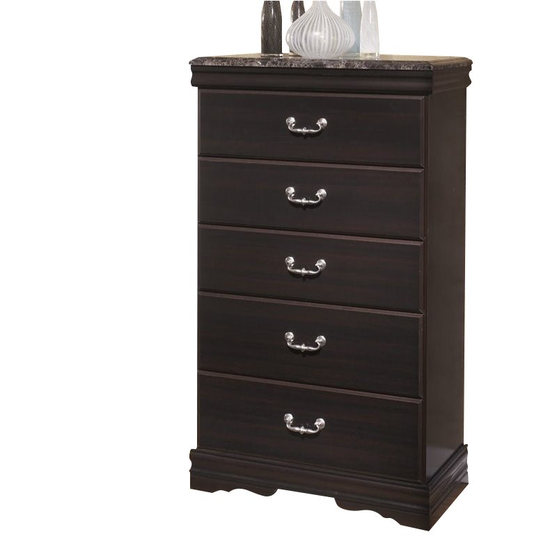 Ashley Esmarelda 5 Drawer Wood Chest In Merlot B179 46 Ashley Esmarelda 5 Drawer Wood Chest In Merlot