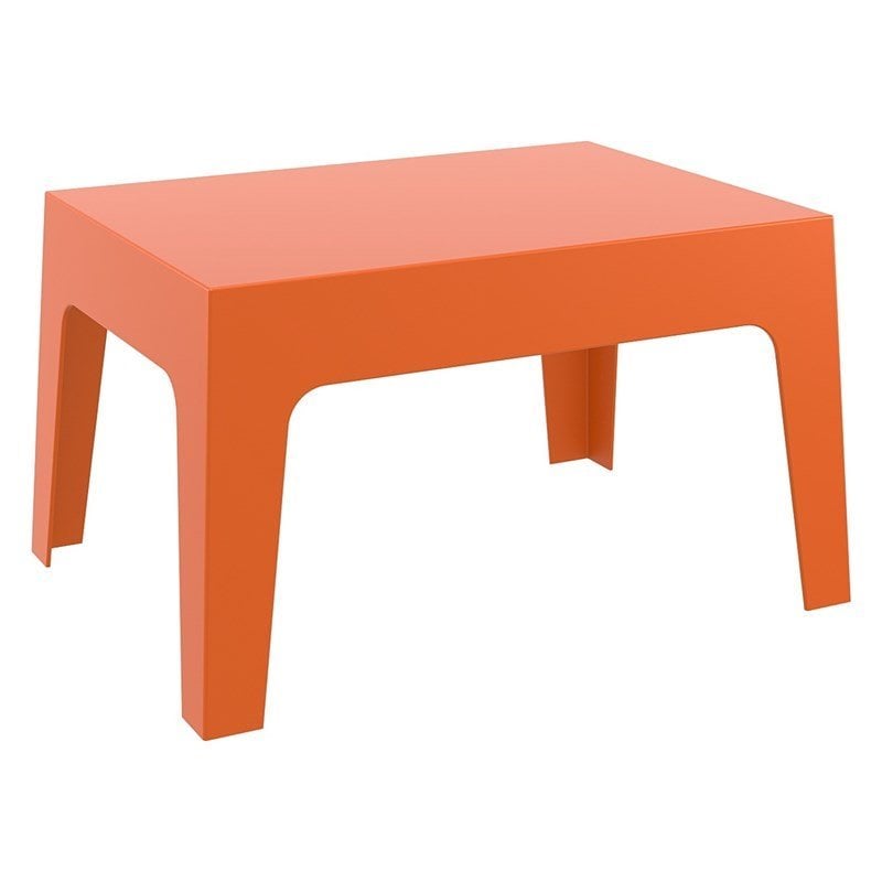 compamia resin table