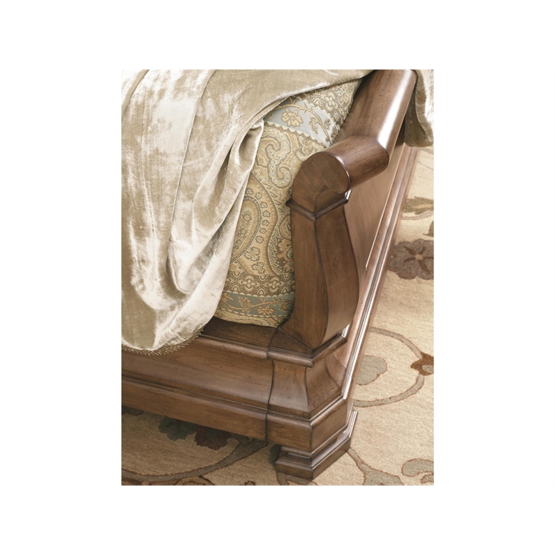 Universal Furniture Louie P's King Wooden Sleigh Bed in Cognac Brown Finish