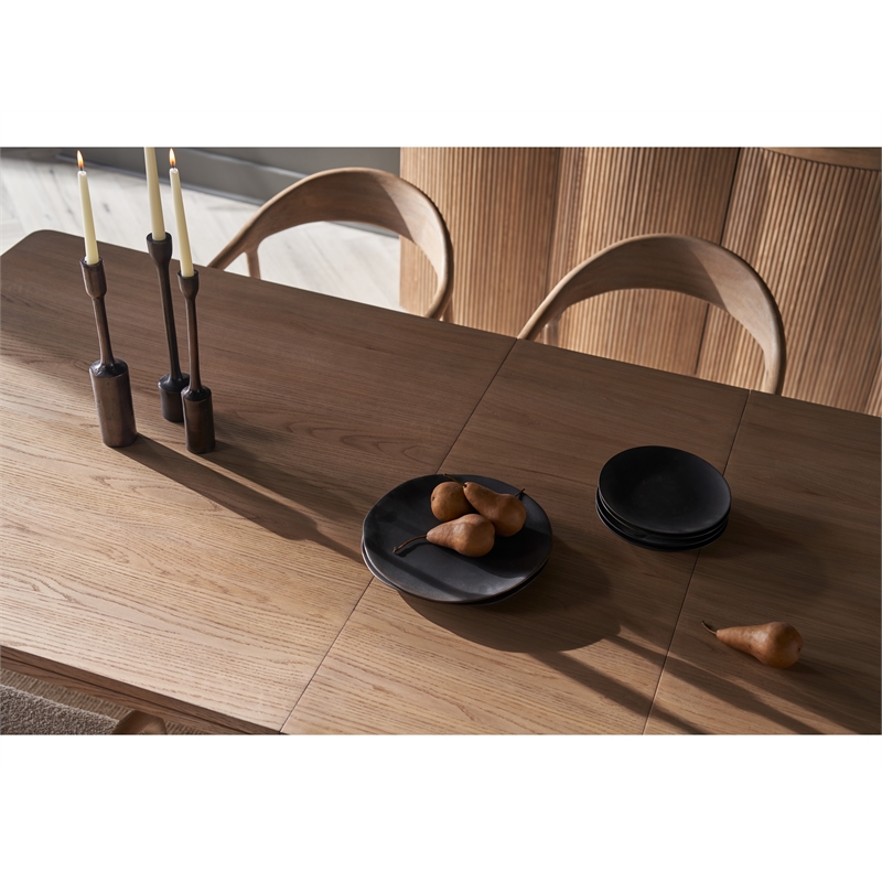 Universal Furniture Malone Dining Table in Natural Oak