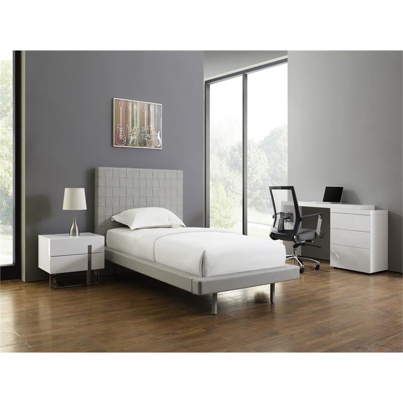 Casabianca Modern Nest Engineered Wood Extendable Office Desk in White