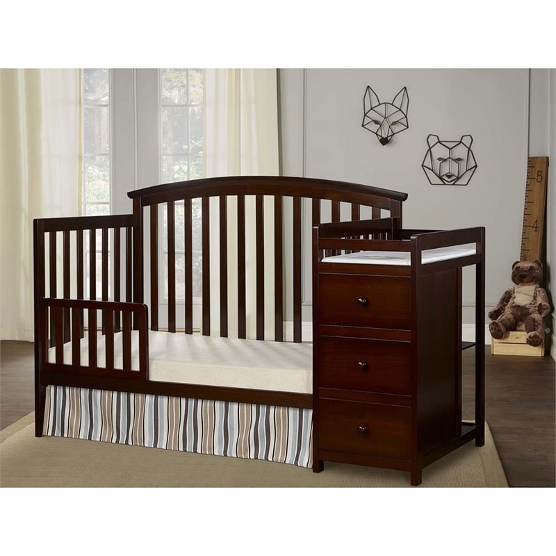 dream on me crib with changing table