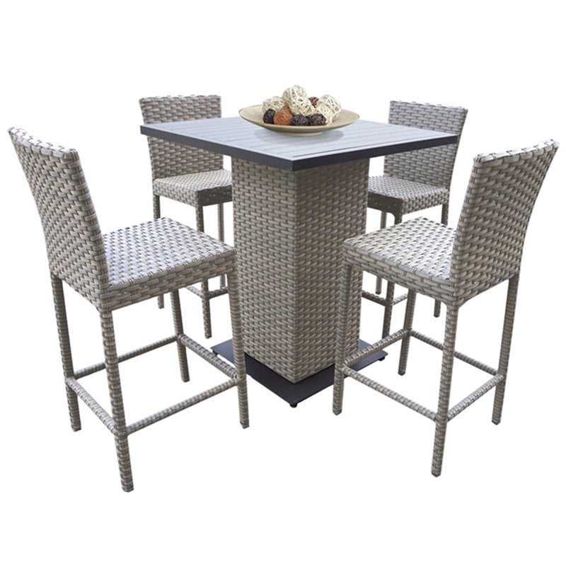 coastal pub table set