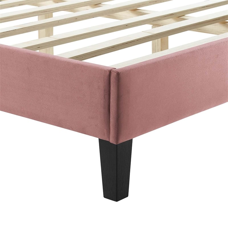 Modway Yasmine Channel Tufted Velvet King Platform Bed in Dusty Rose