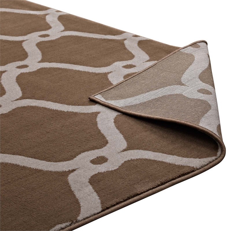 Beltara Chain Link Transitional Trellis 8x10 Area Rug in Dark Tan and Beige