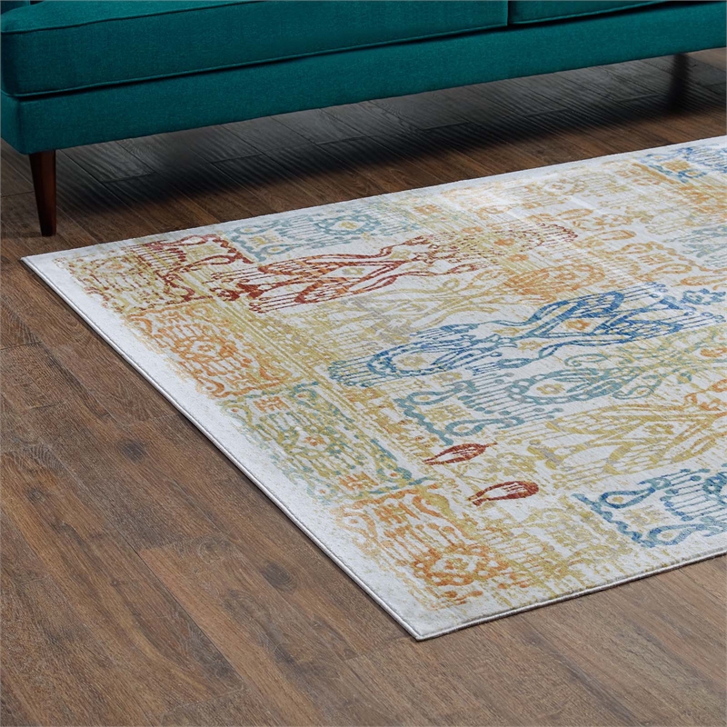 Solimar Distressed Southwestern Aztec 4x6 Area Rug in Multicolored