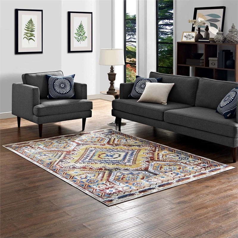 Florita Distressed Southwestern Aztec 4x6 Area Rug in Multicolored