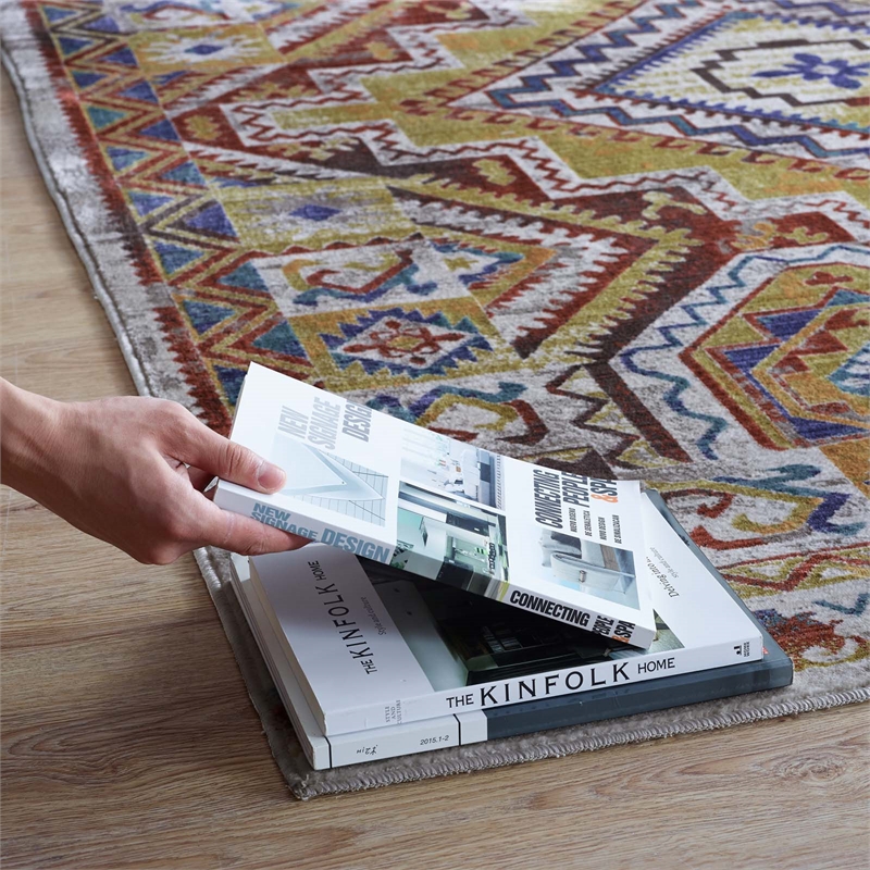 Florita Distressed Southwestern Aztec 8x10 Area Rug in Multicolored