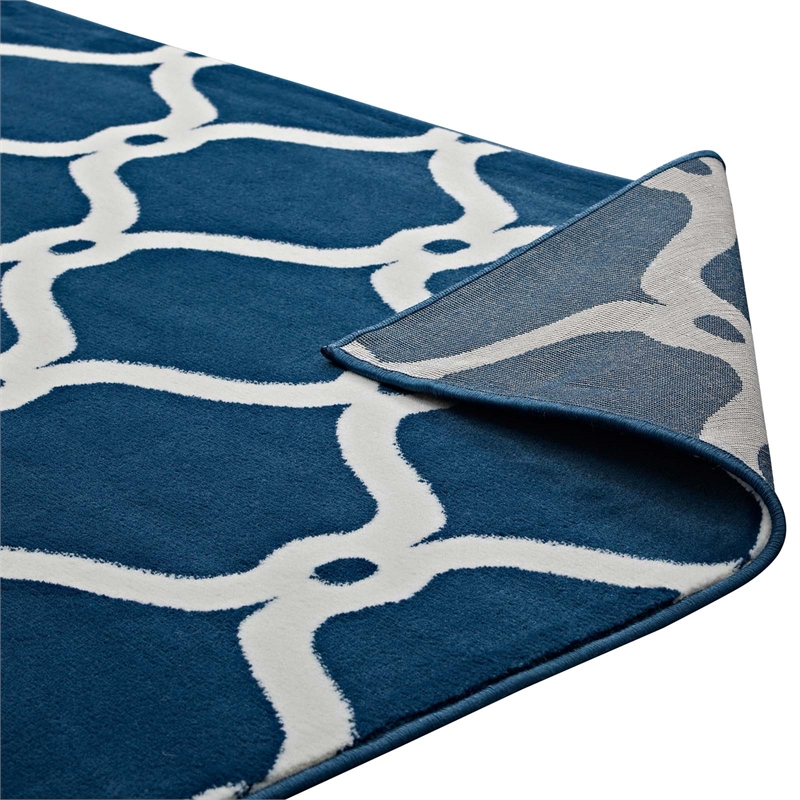Beltara Chain Link Transitional Trellis 8x10 Area Rug in Moroccan Blue and Ivory