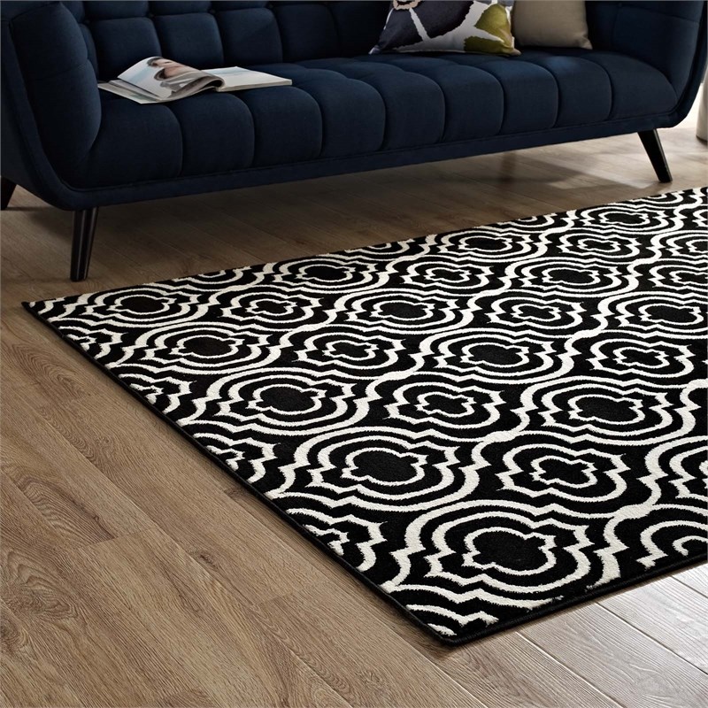 Frame Transitional Moroccan Trellis 5x8 Area Rug in Black and White
