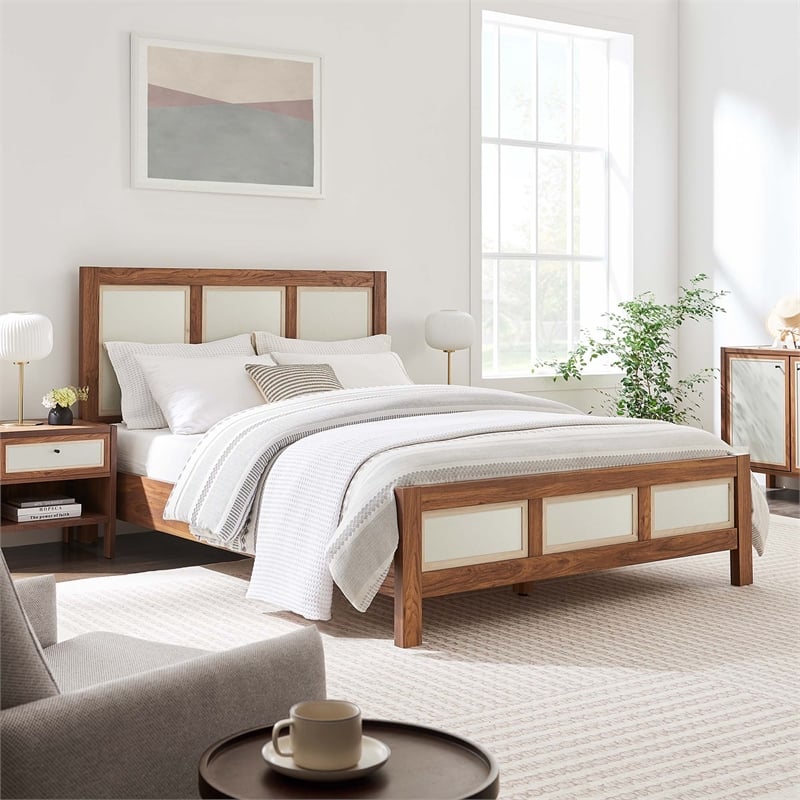 Capri Wood Grain Queen Platform Bed in Walnut
