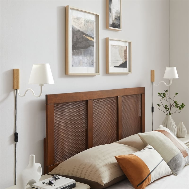 Sunlit Wall Sconce in Natural White