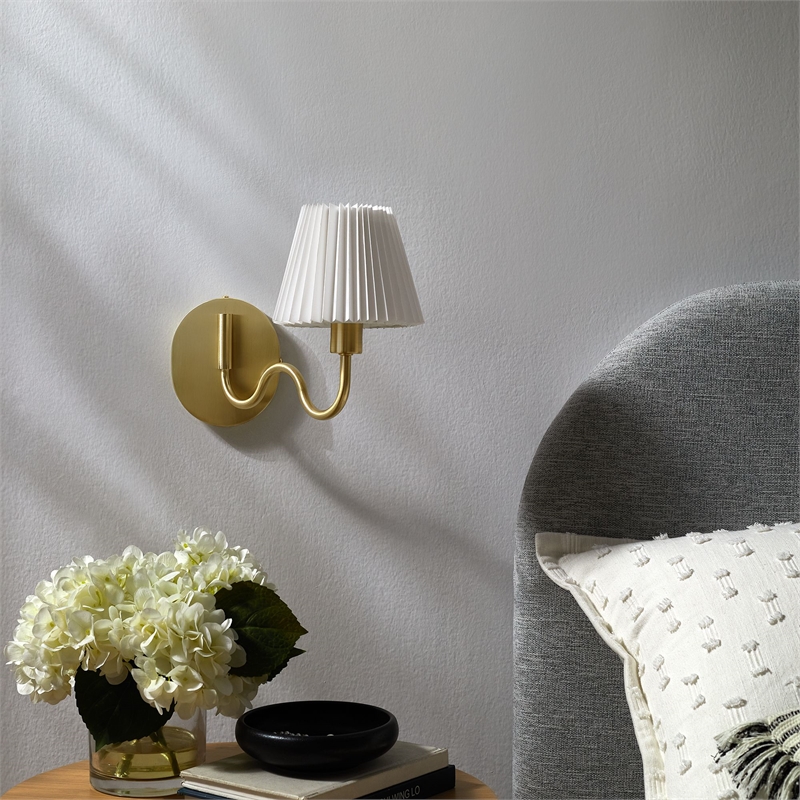 Wave Squiggle Arm Wall Sconce in Brass
