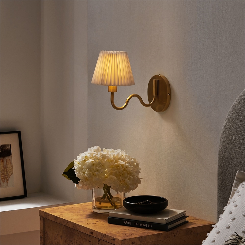 Wave Squiggle Arm Wall Sconce in Brass