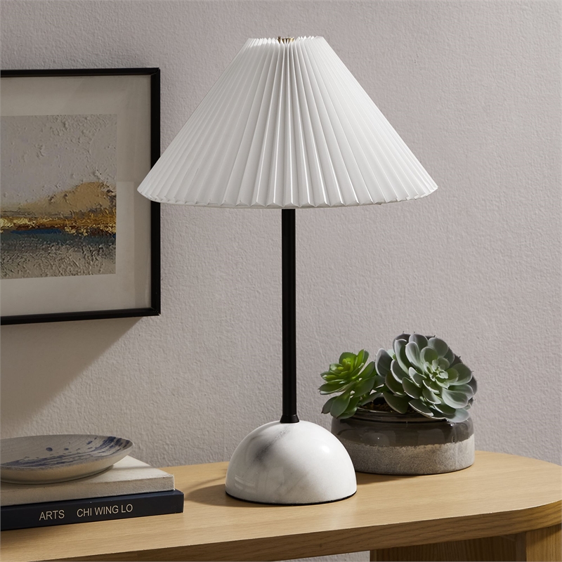 Illusion Table Lamp in Black