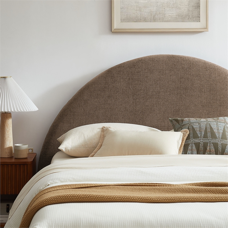 Resort Full Arched Upholstered Fabric Storage Platform Bed in Mocha