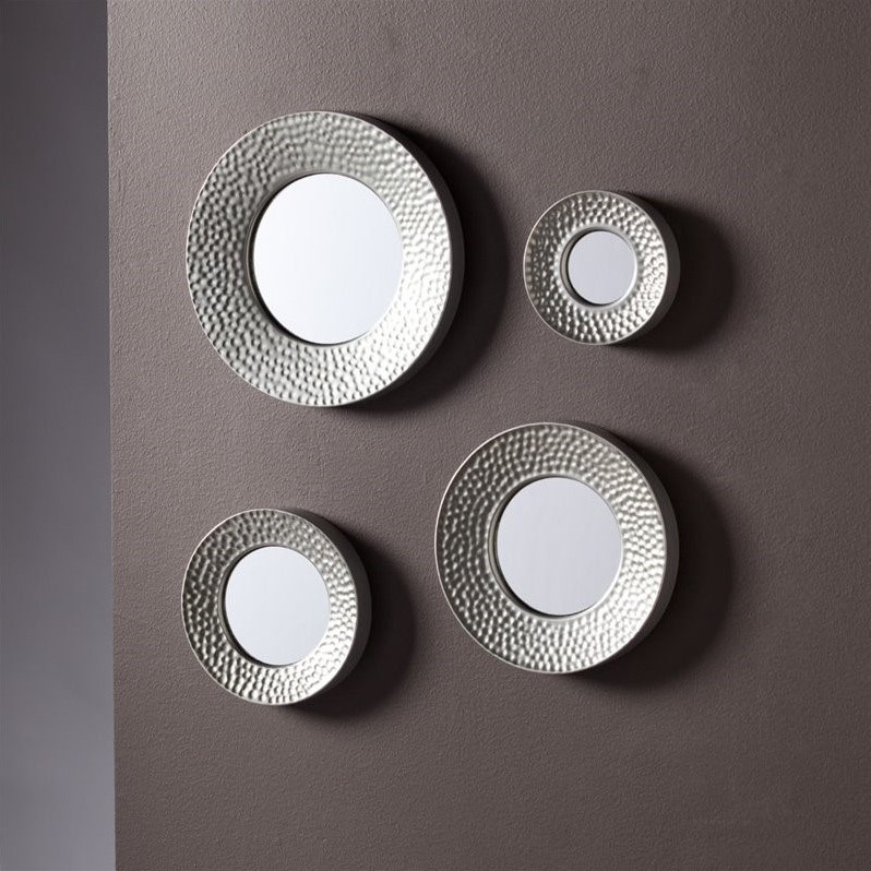 Southern Enterprises 4 Piece Sphere Wall Mirror Set In Hammered Silver